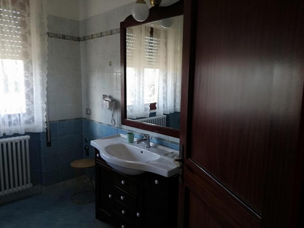 B&B Tra Mare E Marmo Marina Di Carrara Exterior photo