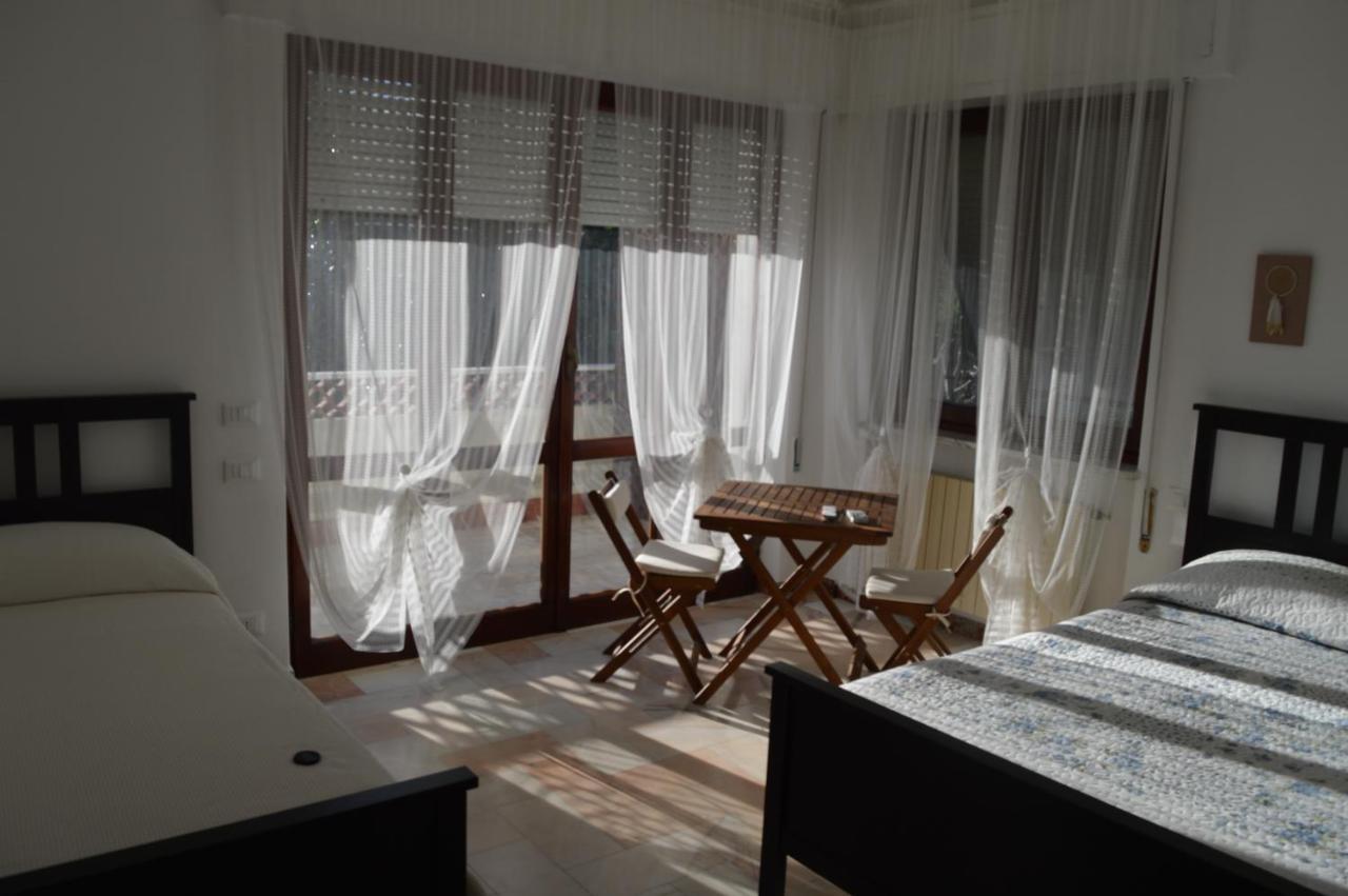B&B Tra Mare E Marmo Marina Di Carrara Exterior photo