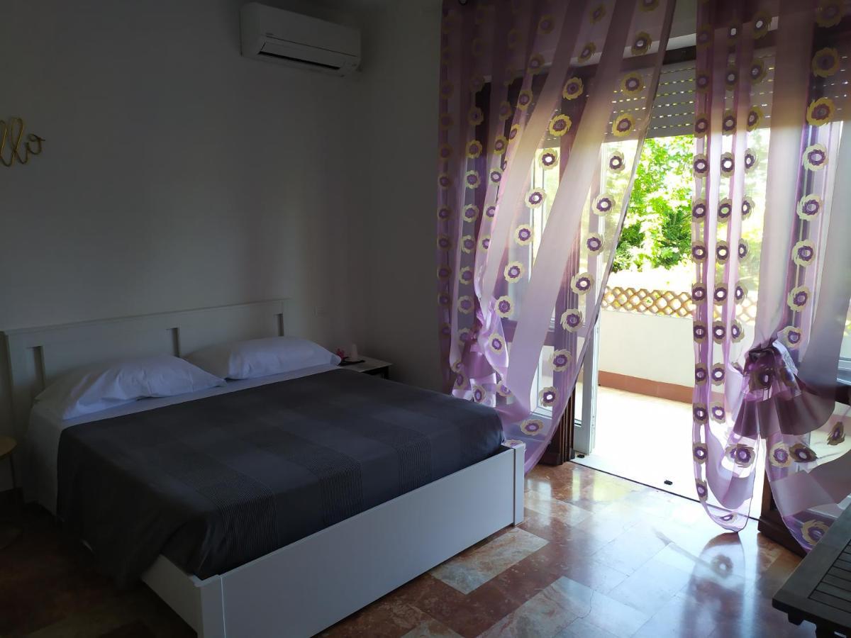 B&B Tra Mare E Marmo Marina Di Carrara Exterior photo