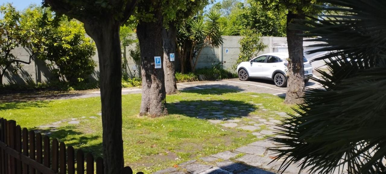 B&B Tra Mare E Marmo Marina Di Carrara Exterior photo
